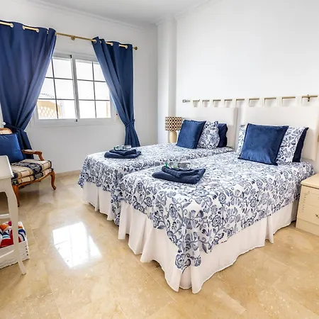 Villa Stunning Golf With Pool And Stunning Views *