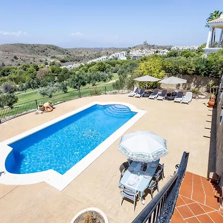 Stunning Golf With Pool And Stunning Views Villa *
