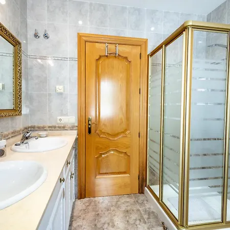 Stunning Golf With Pool And Stunning Views *